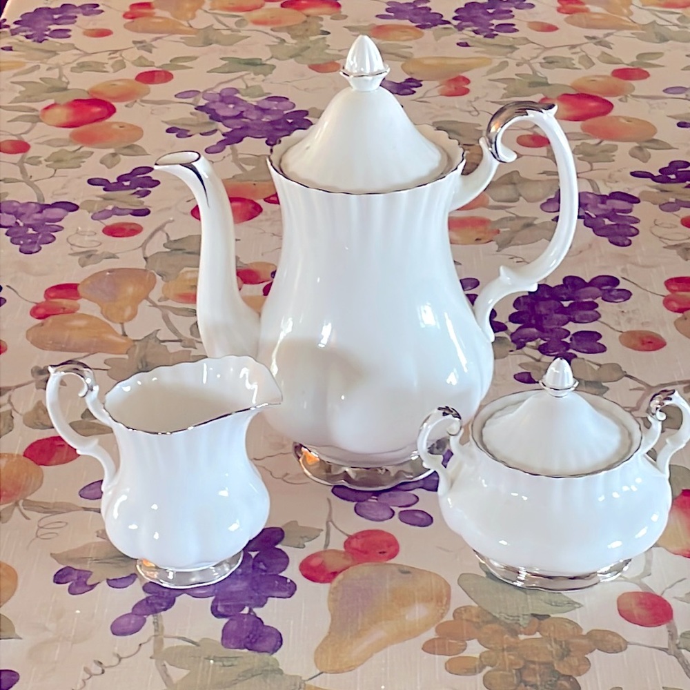VTG 1980’s Royal Albert Coffee Service